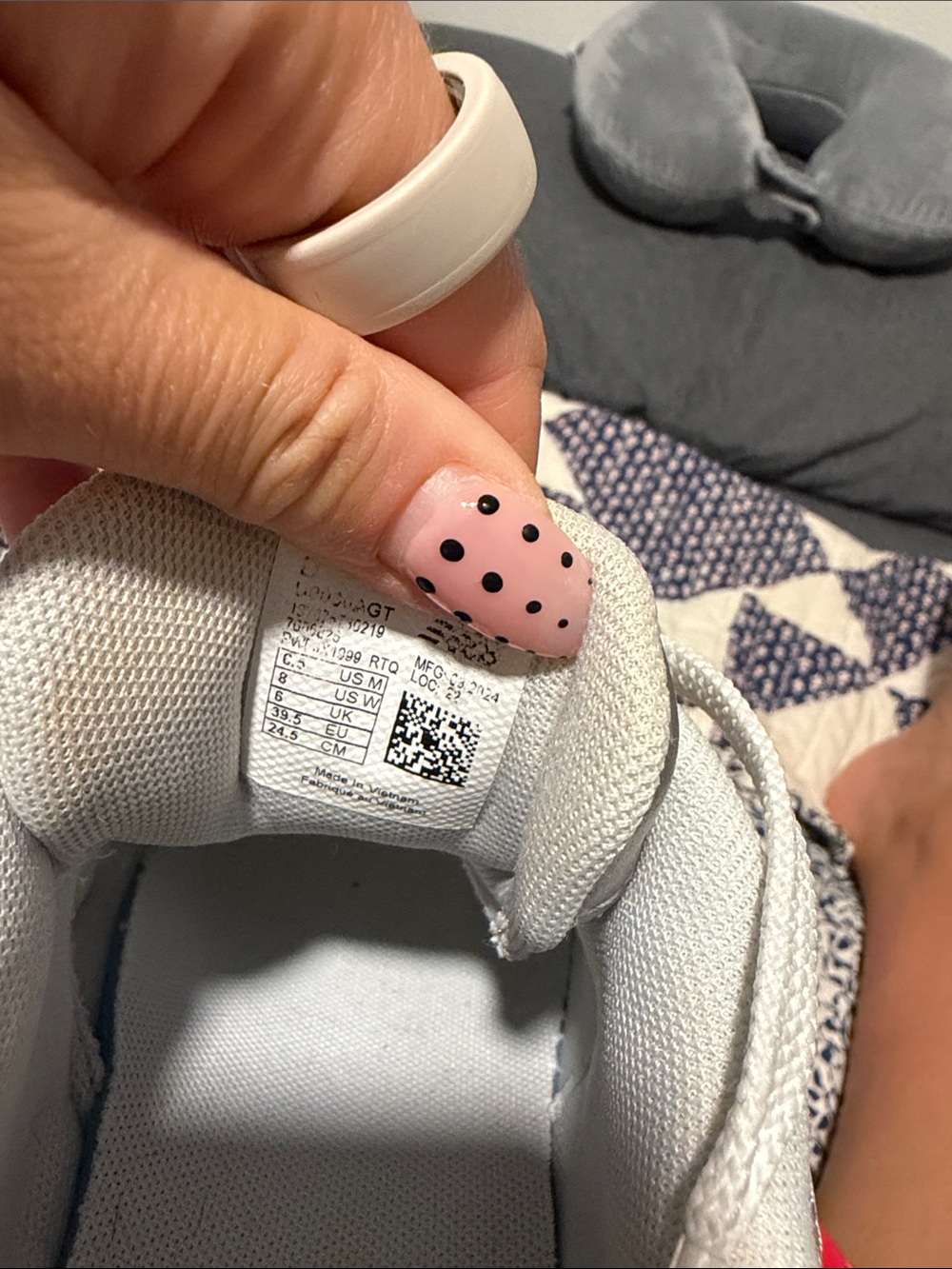 Women’s new balance 9060 sneakers - Picture 7 of 8